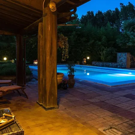 Dimora Alessandra 4, Emma Villa