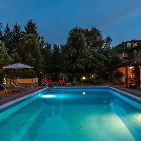 Dimora Alessandra 4, Emma Collazzone