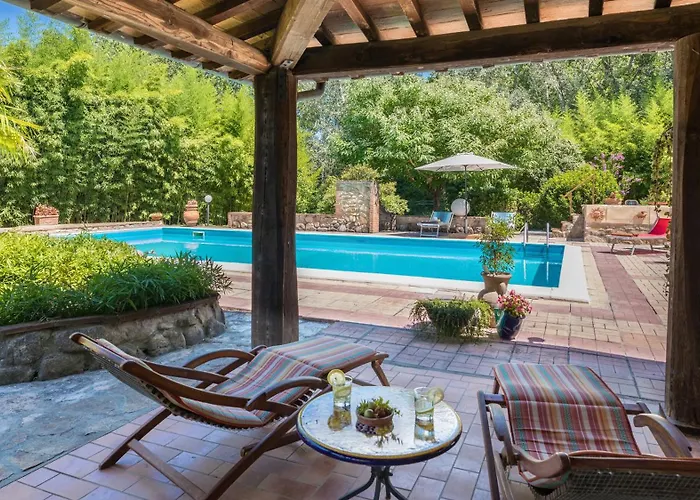 Dimora Alessandra 4, Emma Collazzone