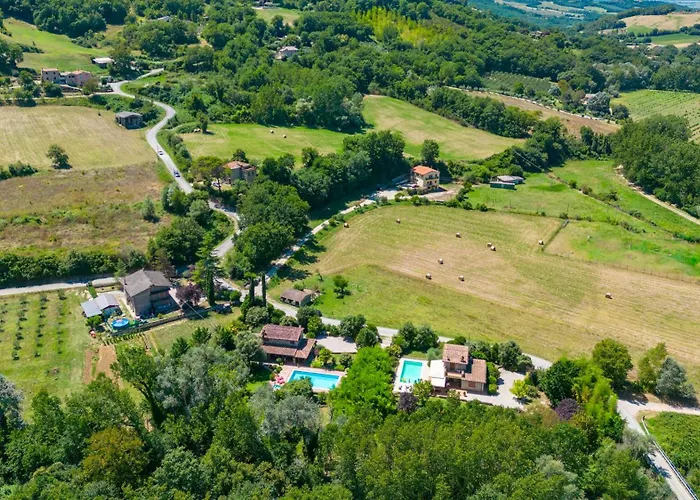 Dimora Alessandra 4, Emma Vila Collazzone