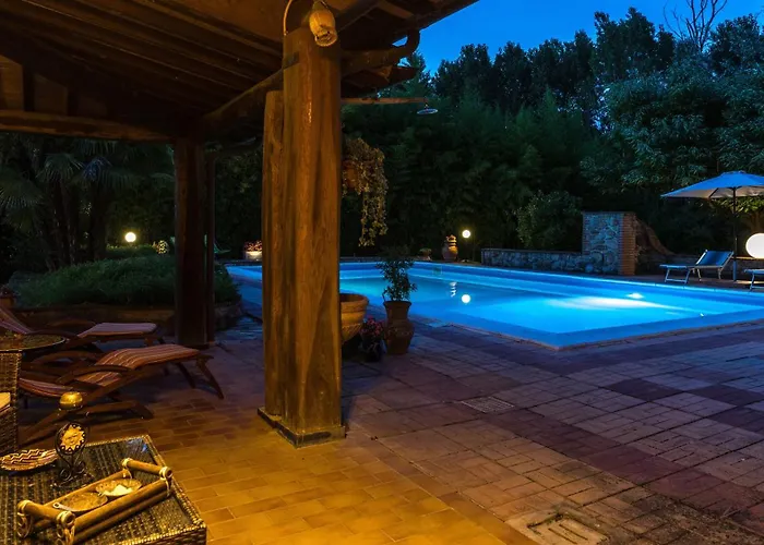 Dimora Alessandra 4, Emma Vila