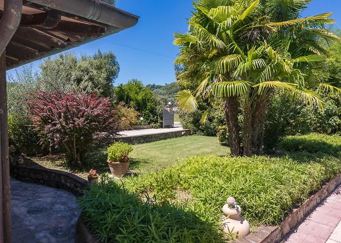 Dimora Alessandra 4, Emma Vila Collazzone